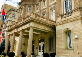 Régimen de Cuba denuncia un supuesto ataque a embajada en Washington
