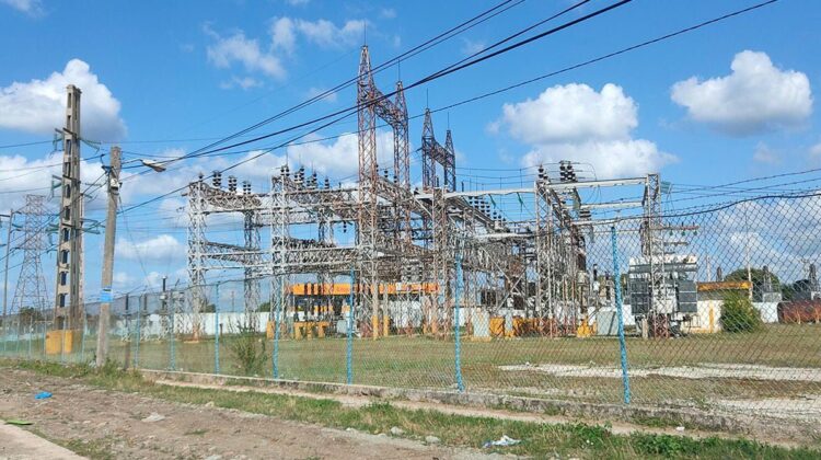 Cuba no logra estabilizar la generación eléctrica, los apagones son constantes