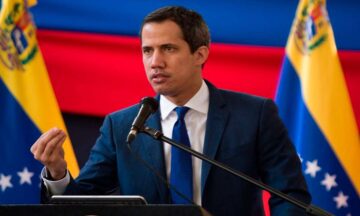 Deportan a Juan Guaidó a Miami por ordenes del régimen de Gustavo Petro