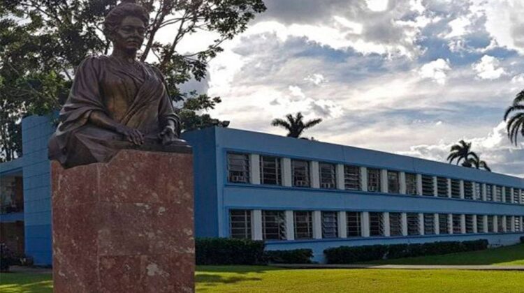 Suspenden clases presenciales en universidades de Cuba por falta de combustible