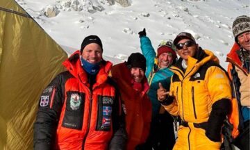 Yandy Martínez se convierte en el primer cubano en conquistar el Monte Everest