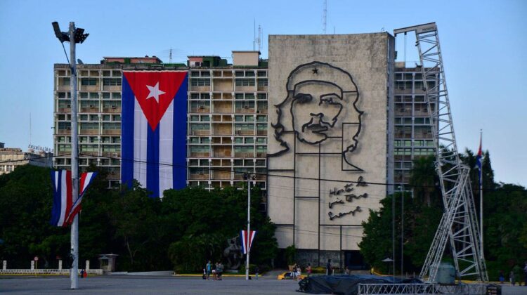 Gobierno de EEUU niega información sobre la base espía de China en Cuba