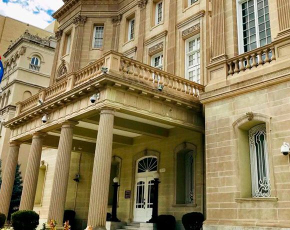 Régimen de Cuba denuncia un supuesto ataque a embajada en Washington
