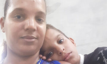 madre cubana pide ayuda para salvar la vida de su hijo con condición especial