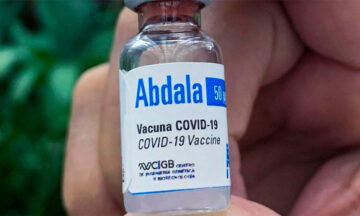 Interponen denuncia contra la Secretaría de Salud de México por vacuna Abdala vencida
