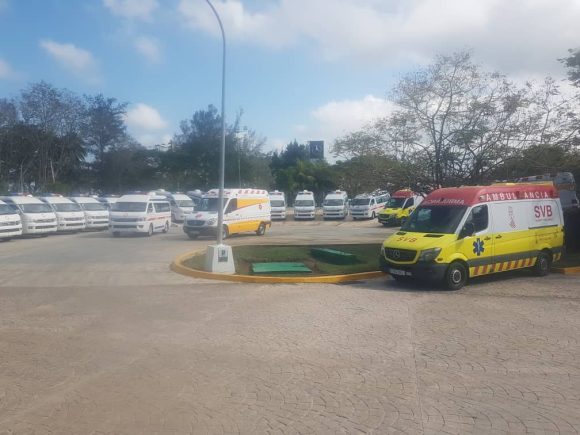 Nuevas ambulancias en Cuba
