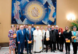 Papa Francisco se reúne con Marxistas y Comunistas