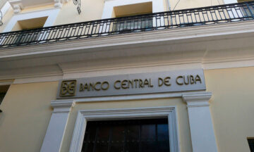 régimen de Cuba quiere eliminar el cambio de divisas paralelo