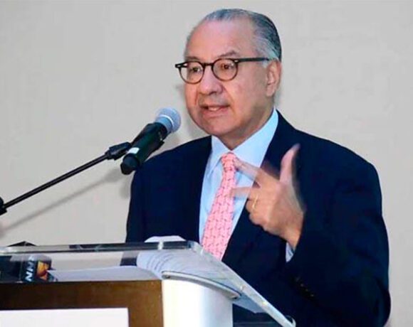 Espía Víctor Manuel Rocha condenado a 15 años de prisión