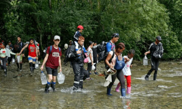 Panamá cerra la frontera del Darién