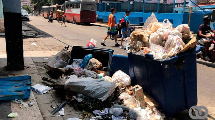 Régimen de Cuba dice no tener recursos para recoger la basura de las calles