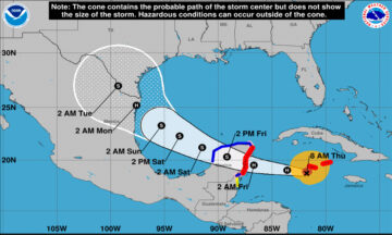 Huracán Beryl avanza hacia México con Categoría 3