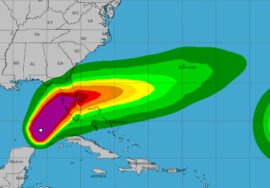 Milton se aproxima a la Florida