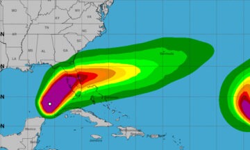 Milton se aproxima a la Florida