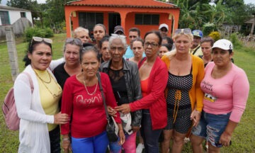 Madre cubana alberga la esperanza de que su hijo este vivo luego de dos años de haberse lanzado al mar