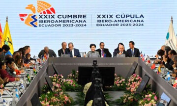 Cuba y Argentina se enfrentan en la cumbre Iberoamericana