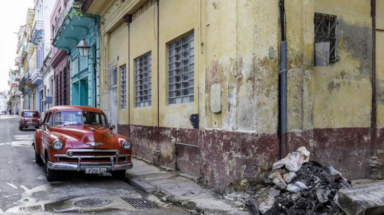 Turismo en Cuba continua a la baja