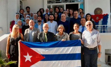 Diplomaticos de Cuba huyen de Siria y dejan abandonados a los cubanos residentes