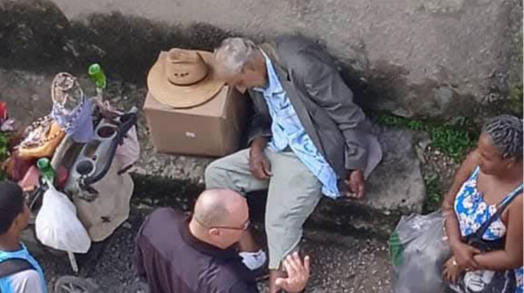 Anciano muere de hambre en plena calle en Cuba