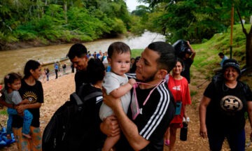 Más de 300.000 migrantes cruzaron el tapón del Darién en el 2024