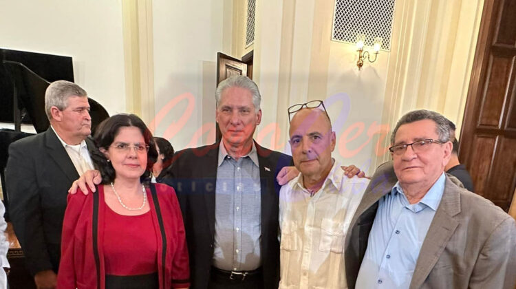 Carlos Lazo con dictador Miguel Díaz-Canel