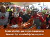 Rescatistas logran sacar a Hernán Gil con vida de debajo de los escombros